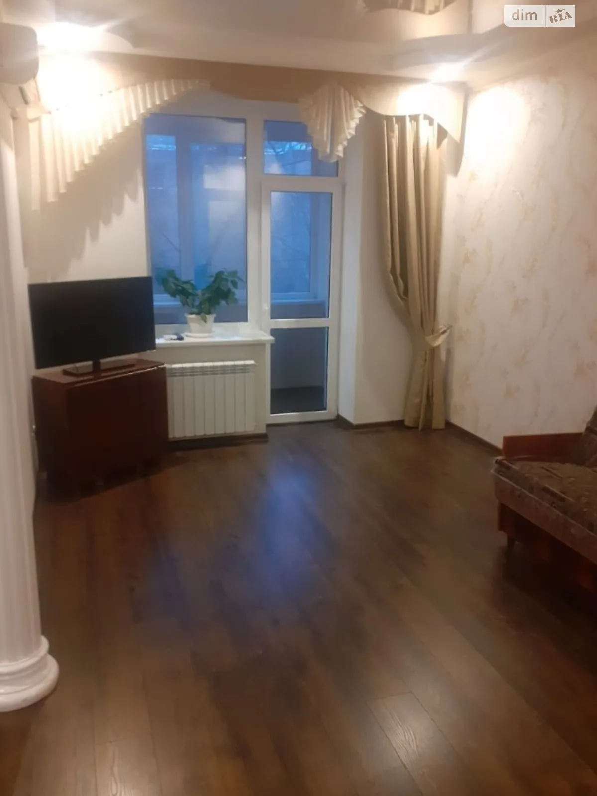 3-комнатная квартира 68 кв. м в Запорожье, бул. Шевченко - фото 1