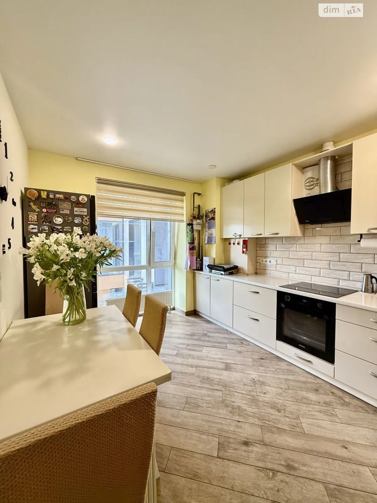 Продается 3-комнатная квартира 75 кв. м в Днепре, ул. Светлова, 42А - фото 1