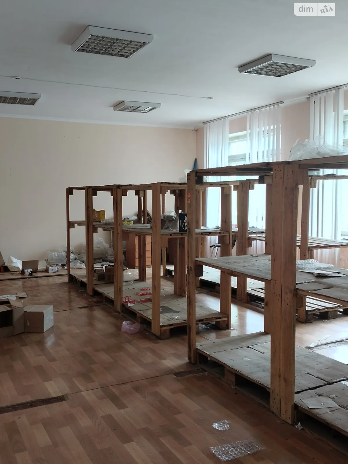 Сдается в аренду офис 100 кв. м в бизнес-центре, цена: 10000 грн - фото 1