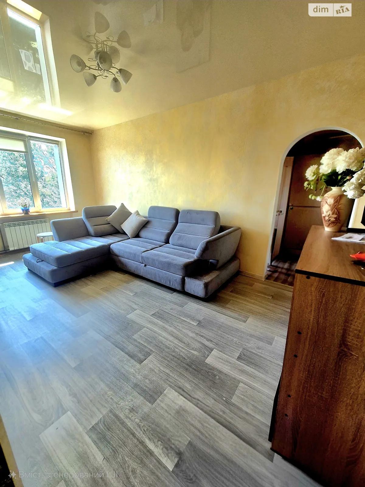 Продается 3-комнатная квартира 52 кв. м в Здолбунове, ул. Кармелюка - фото 1