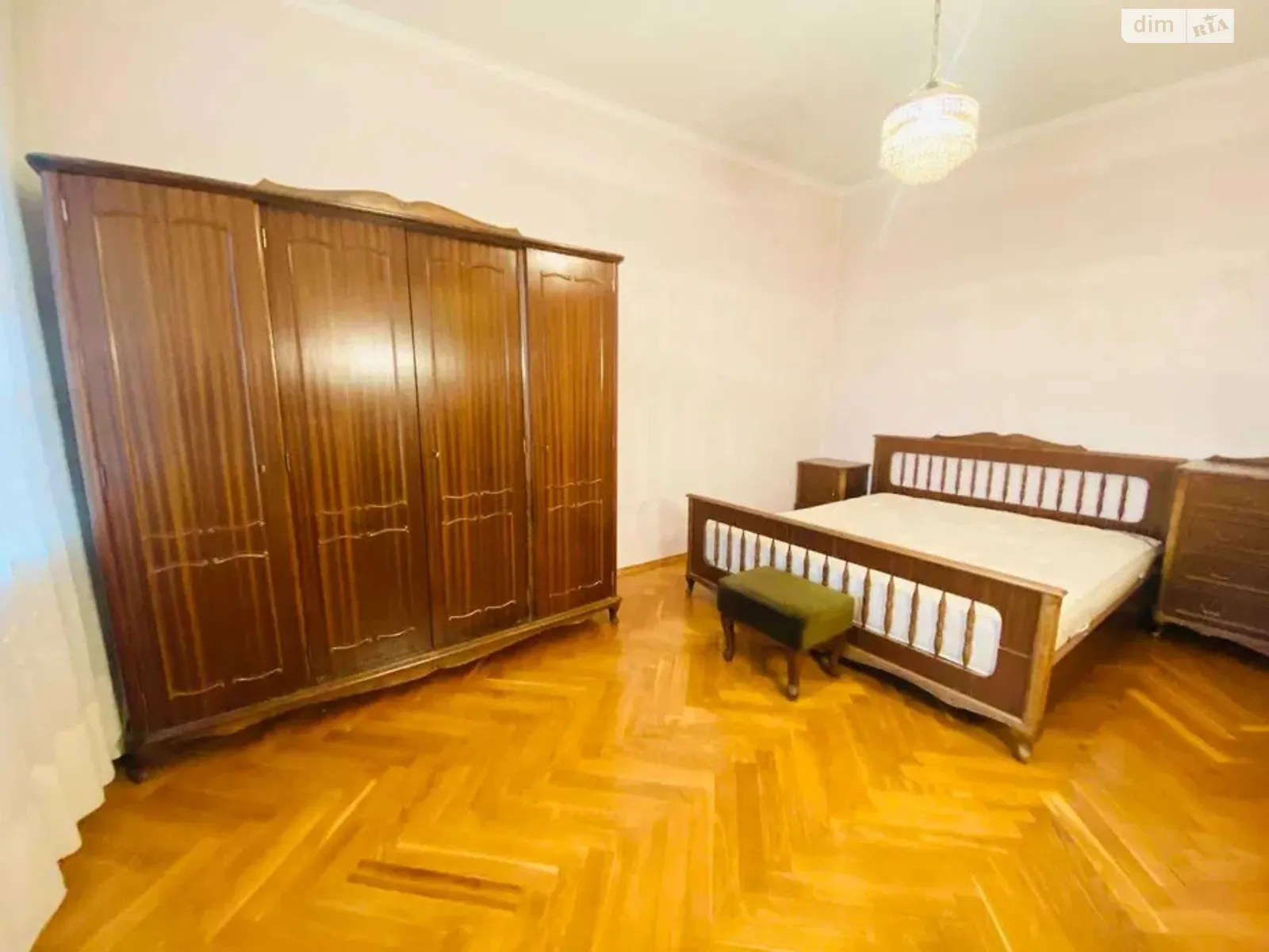 Продається 3-кімнатна квартира 96 кв. м у Києві, вул. Старонаводницька, 6 - фото 1