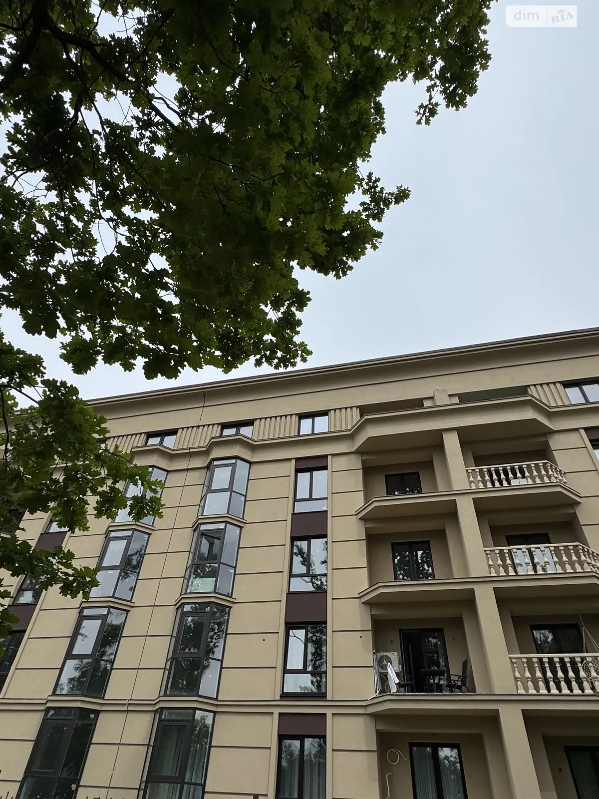 Продается 2-комнатная квартира 68 кв. м в Ирпене, ул. Лысенка, 10 - фото 1