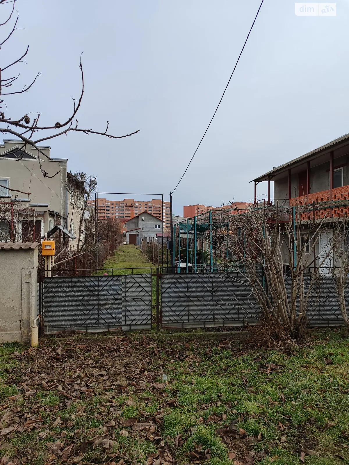 Продается дом на 2 этажа 200 кв. м с верандой, цена: 145000 $ - фото 1
