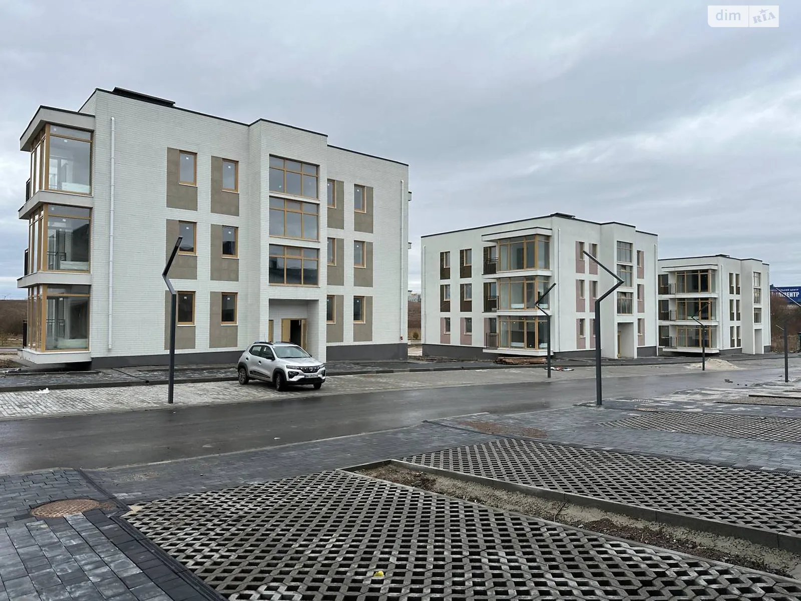 Продается 1-комнатная квартира 38 кв. м в Ровно, ул. Гармонии, 21 - фото 1