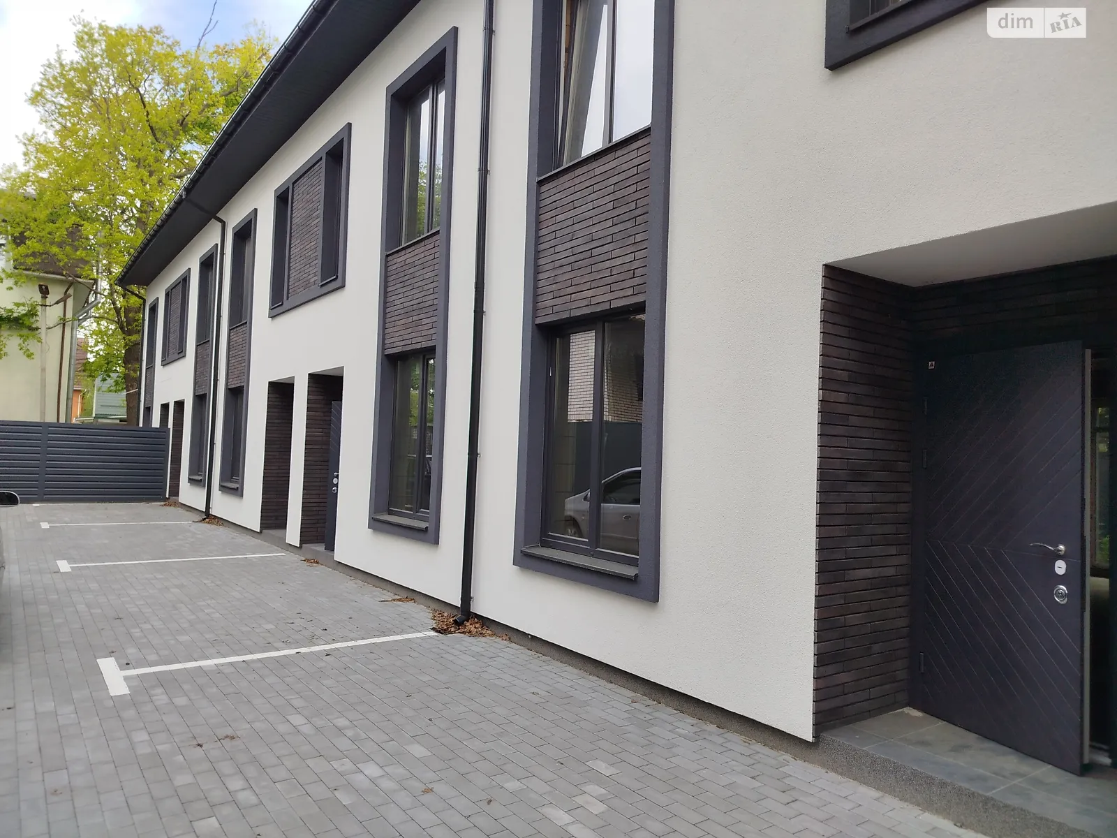 Продається частина будинку 90 кв. м з балконом, цена: 85000 $ - фото 1
