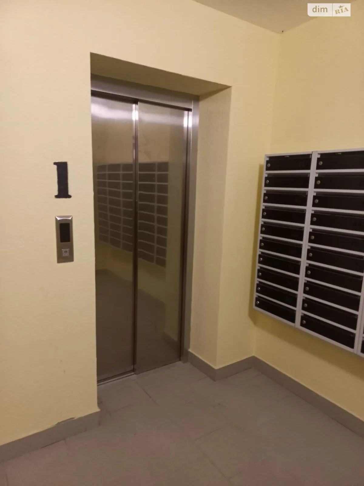 Продается 2-комнатная квартира 70 кв. м в Хмельницком, ул. Гетьманская - фото 1