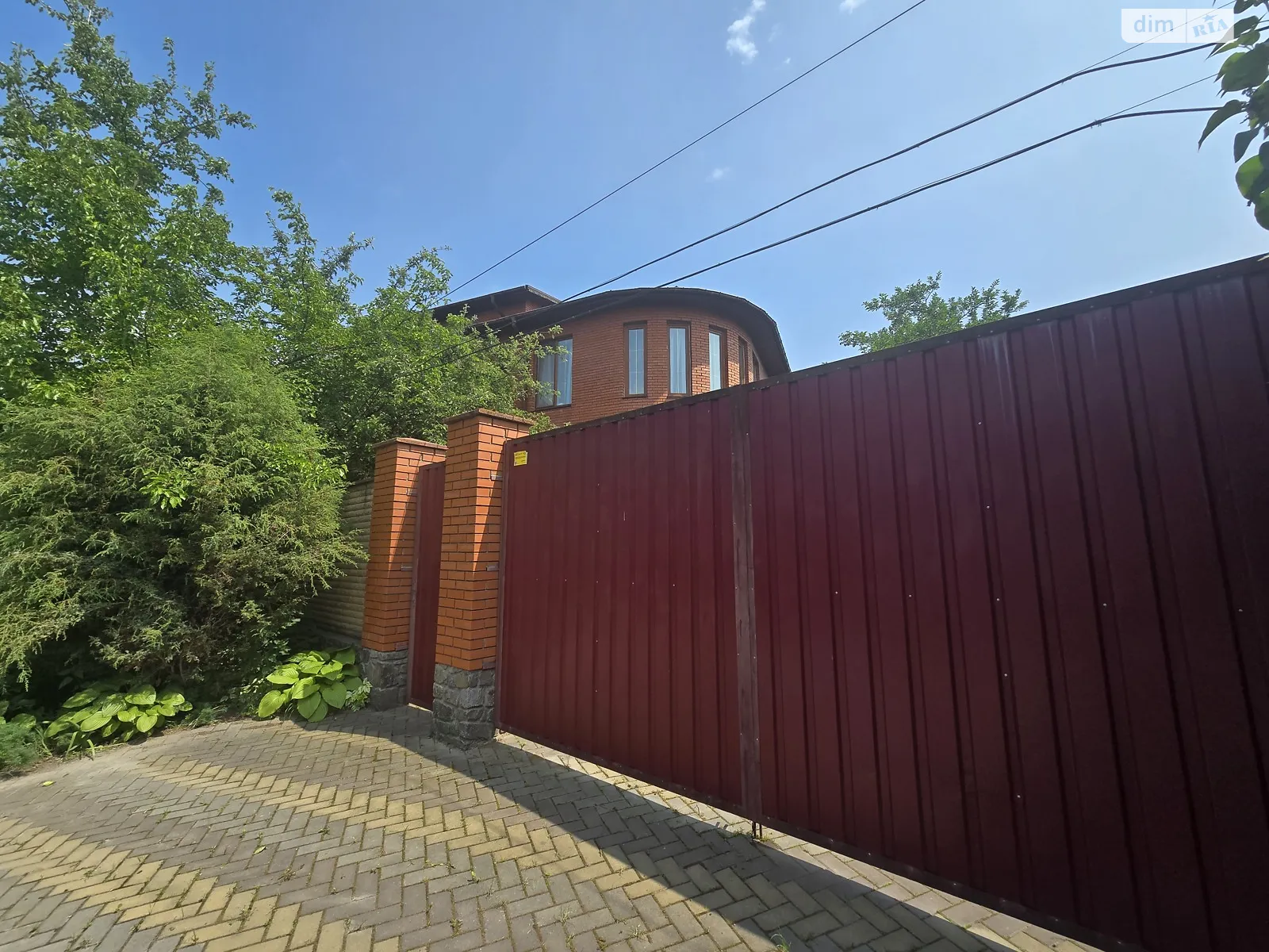 Продается дом на 2 этажа 389 кв. м с балконом, цена: 295000 $ - фото 1