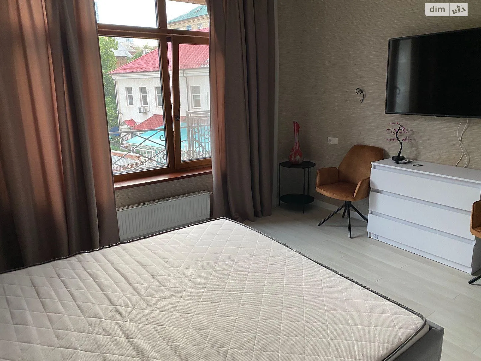 Здається в оренду 1-кімнатна квартира 53 кв. м у Києві, вул. Михайла Бойчука, 17 - фото 1