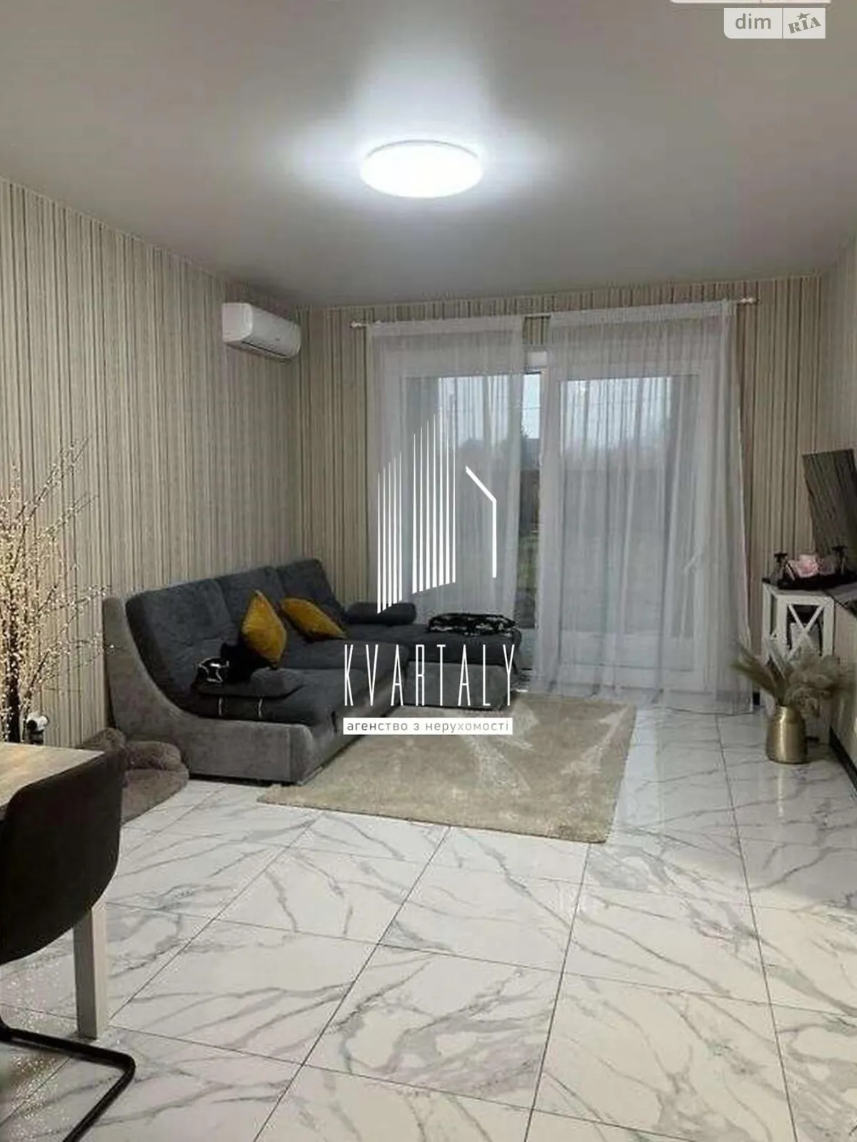 Продается дом на 2 этажа 125 кв. м с гаражом, цена: 155000 $ - фото 1