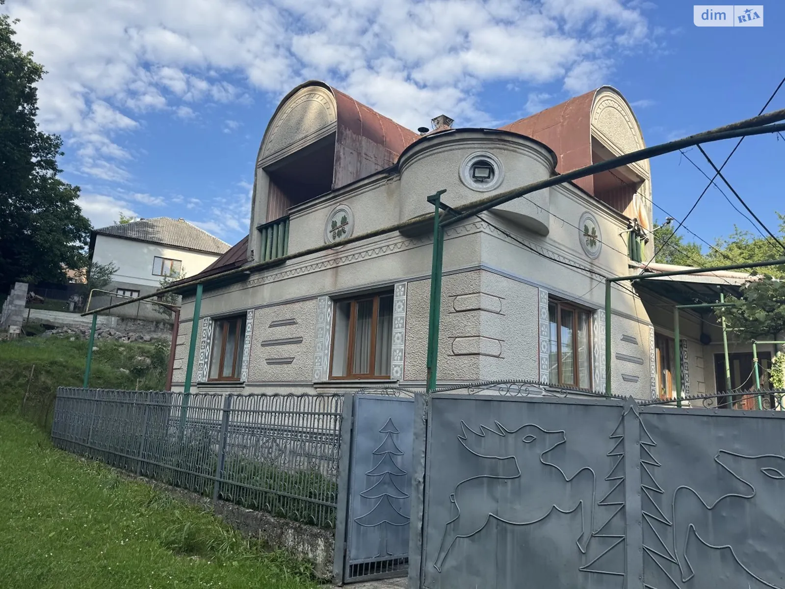 Продается дом на 2 этажа 175 кв. м с садом, цена: 85000 $ - фото 1