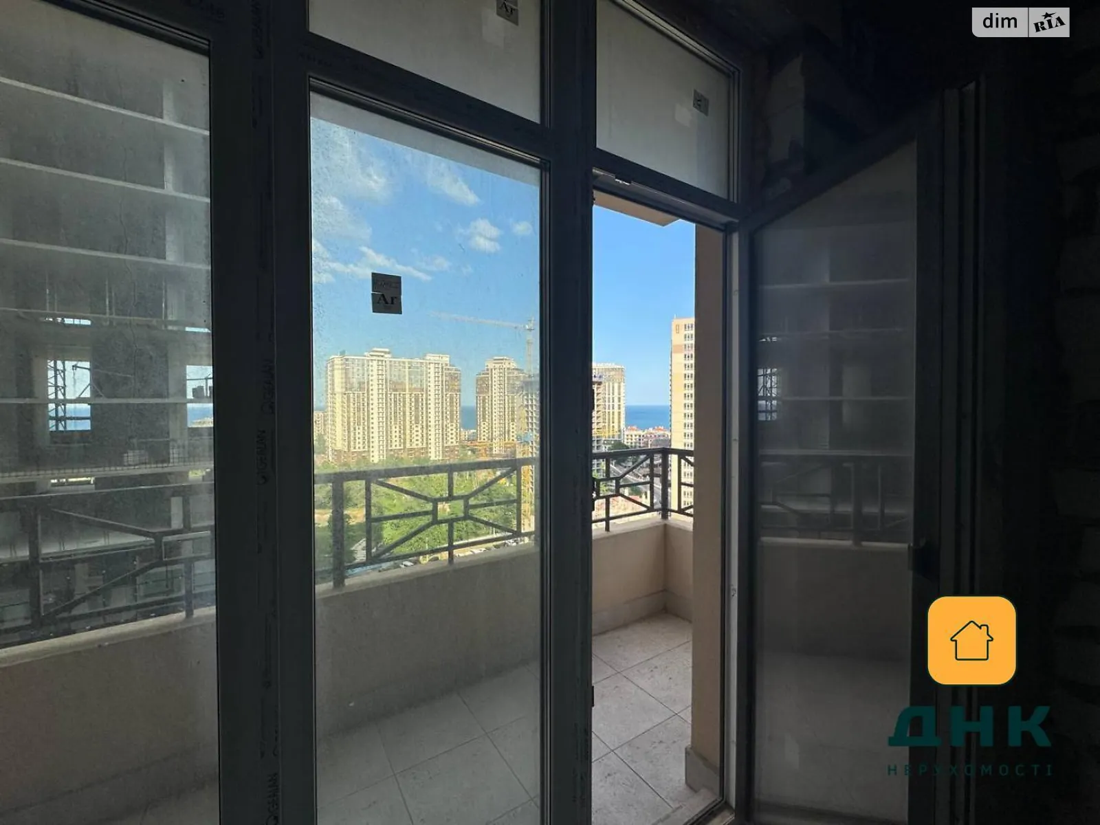 Продается 3-комнатная квартира 83 кв. м в Одессе, пер. Курортный, 1Б - фото 1