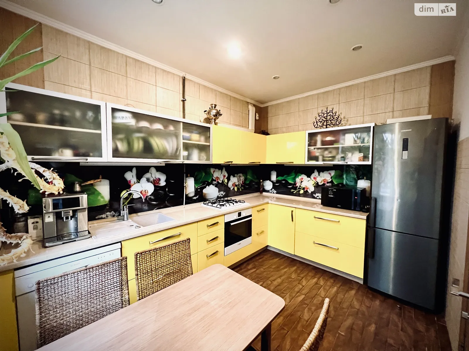Продається будинок 3 поверховий 287.8 кв. м з садом, цена: 305000 $ - фото 1