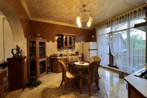 Куплю частный дом Ивано-Франковской области