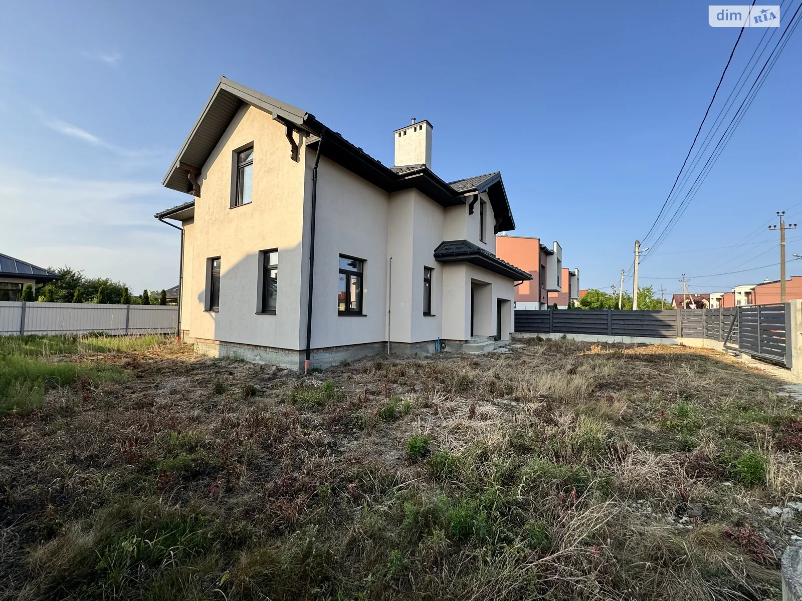 Продается дом на 2 этажа 224 кв. м с террасой, цена: 195000 $ - фото 1