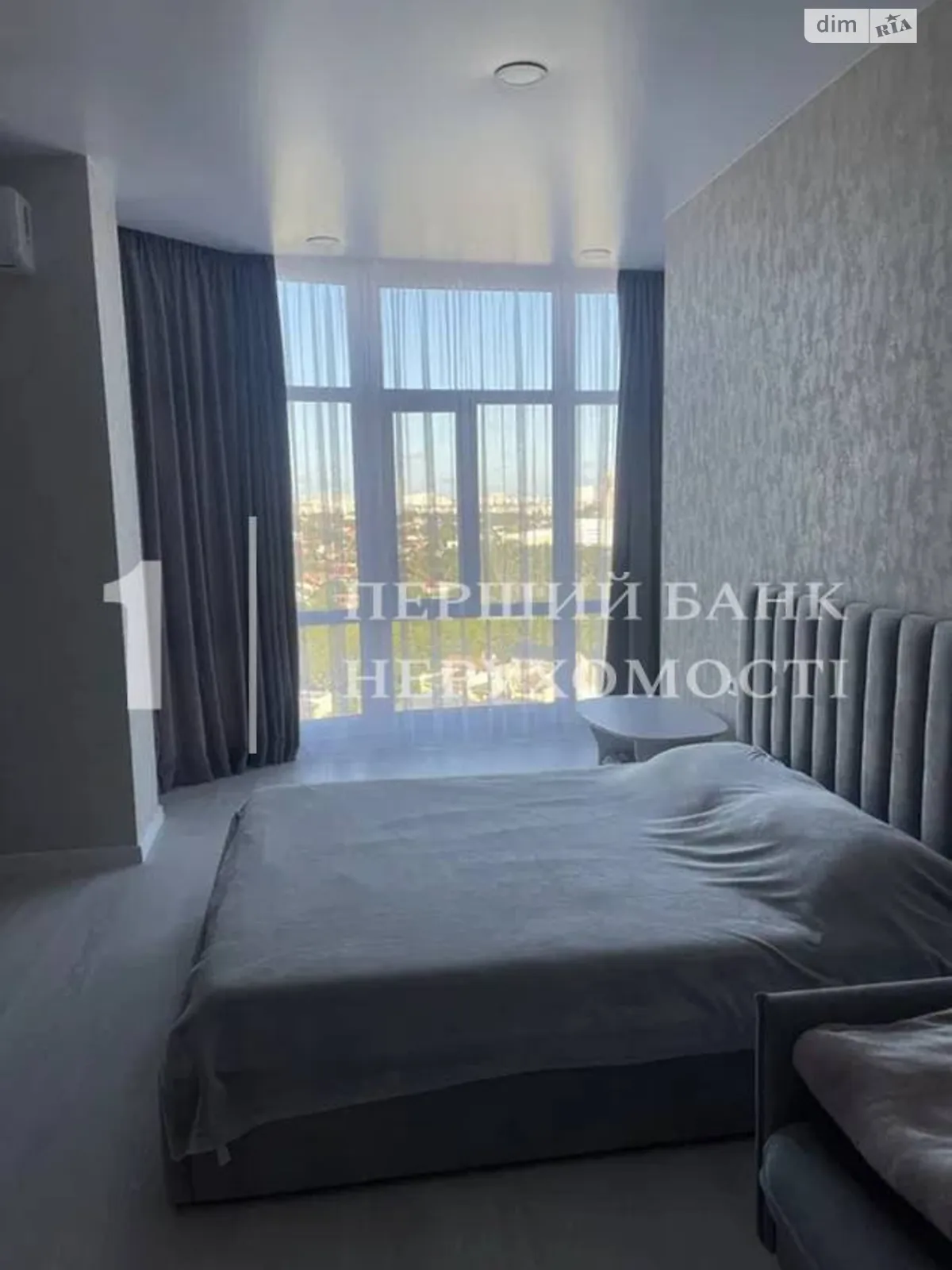 Продается 1-комнатная квартира 40 кв. м в Одессе, Фонтанская дор., 118Б/2 - фото 1