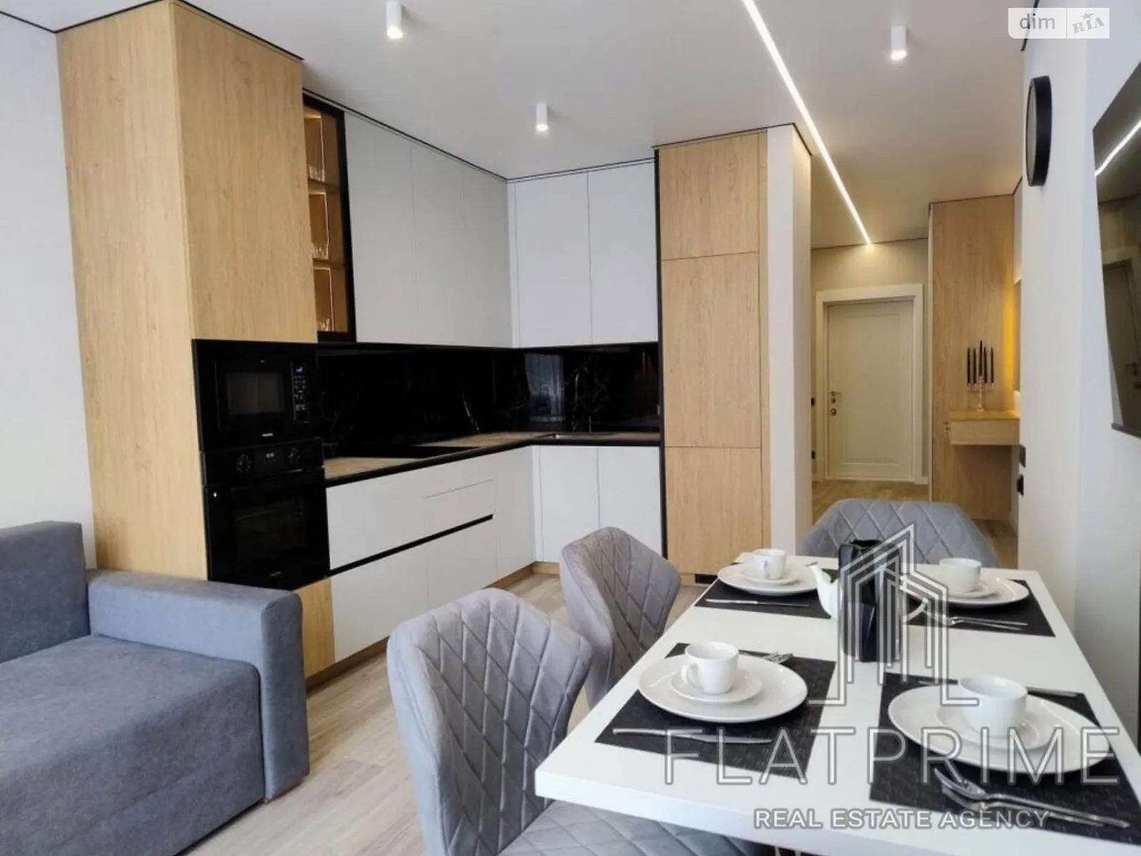 Продается 3-комнатная квартира 84 кв. м в Киеве, ул. Александра Олеся - фото 1