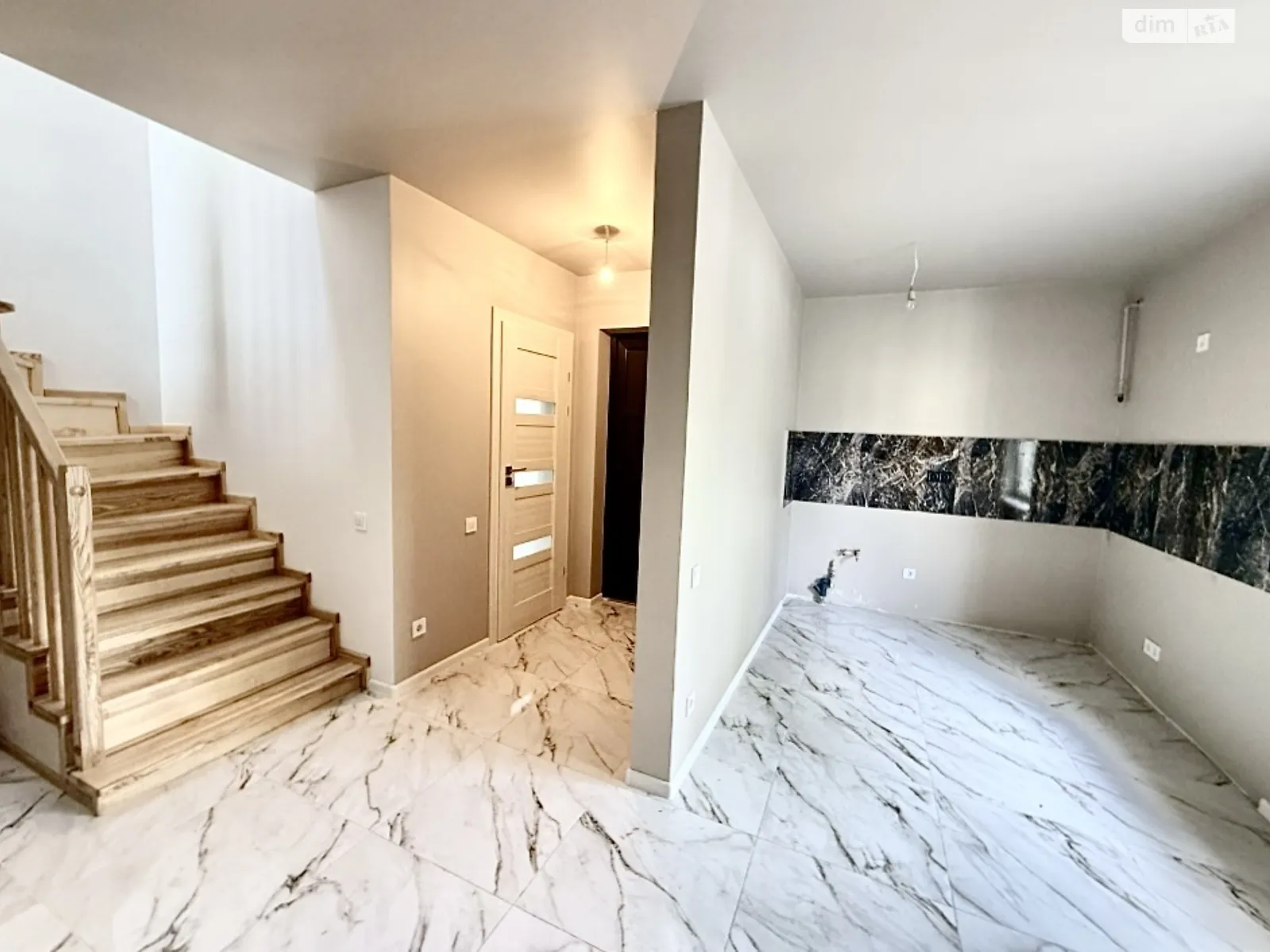 Продается часть дома 70 кв. м с садом, цена: 68000 $ - фото 1