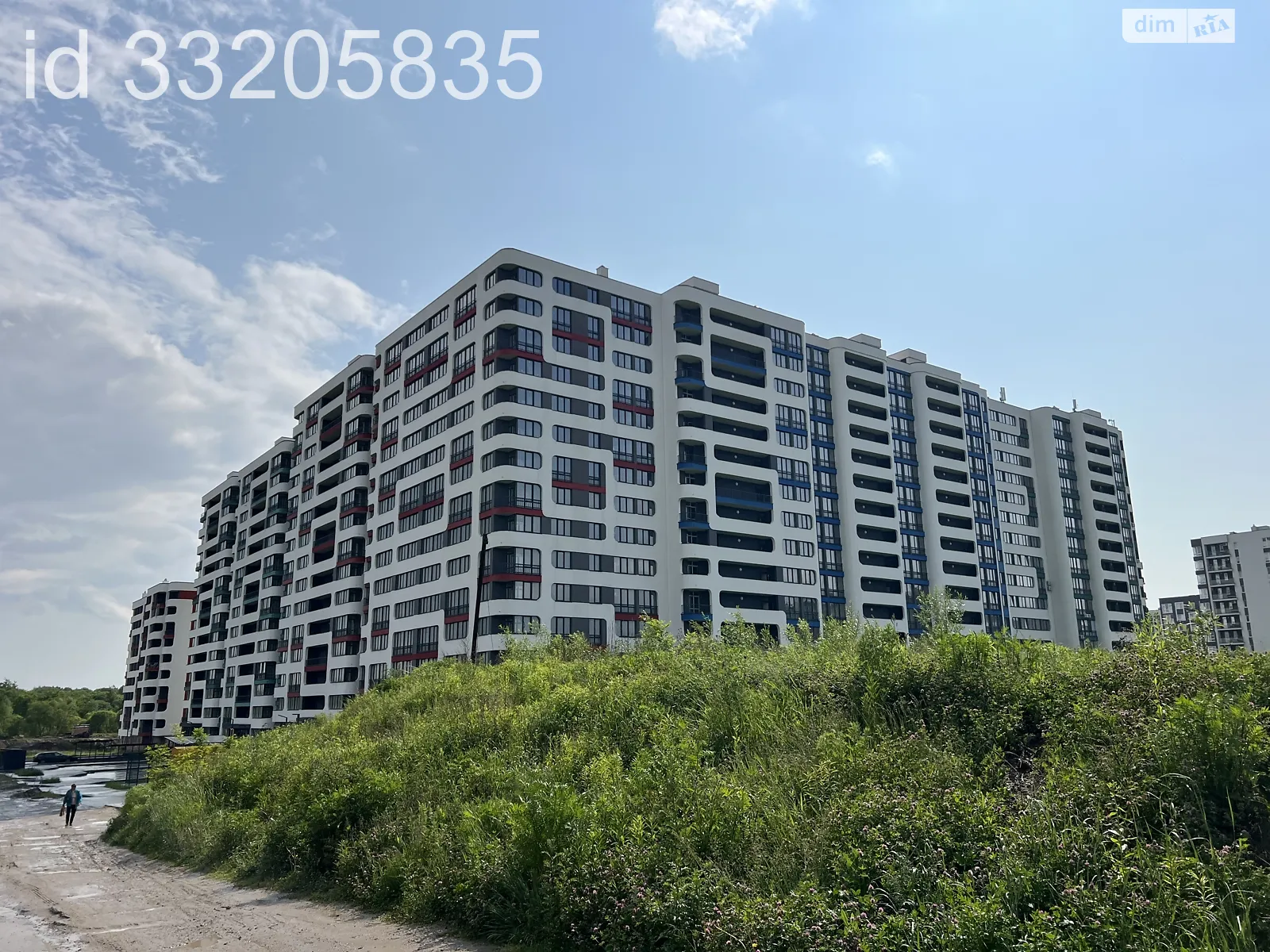 Продается 1-комнатная квартира 41 кв. м в Сокольниках, цена: 50500 $ - фото 1