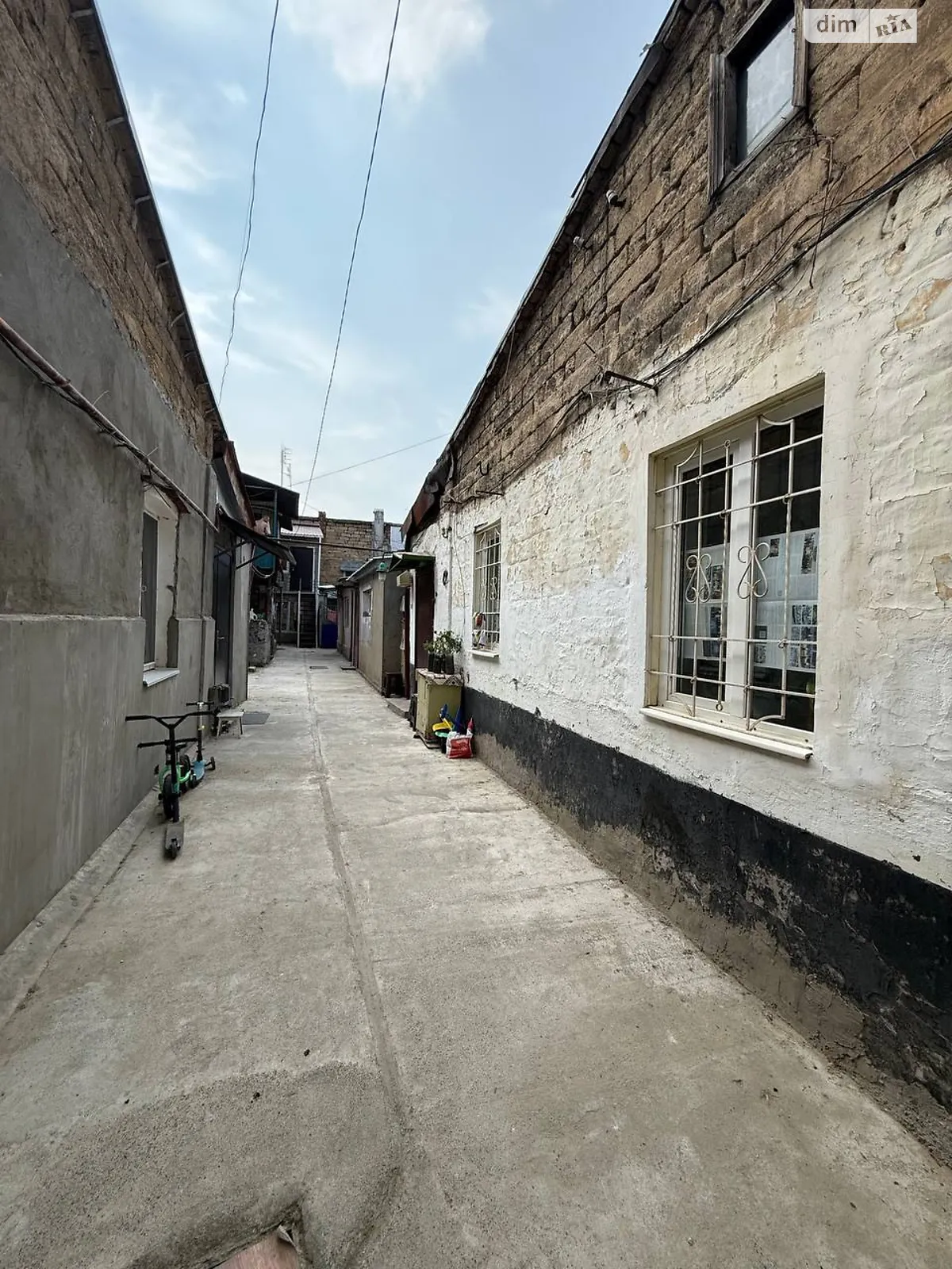 Продается 1-комнатная квартира 27 кв. м в Одессе, пер. Интернациональный - фото 1
