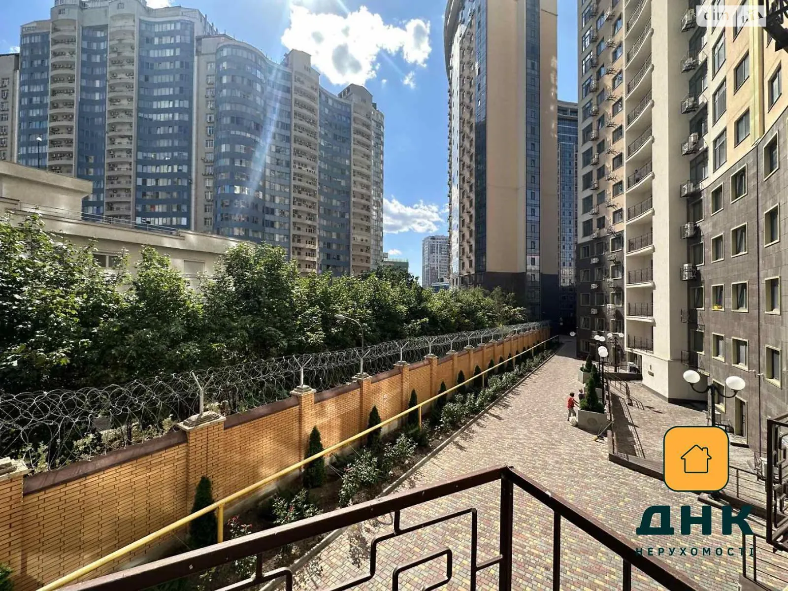 Продається 1-кімнатна квартира 39.9 кв. м у Одесі, вул. Генуезька, 3В - фото 1
