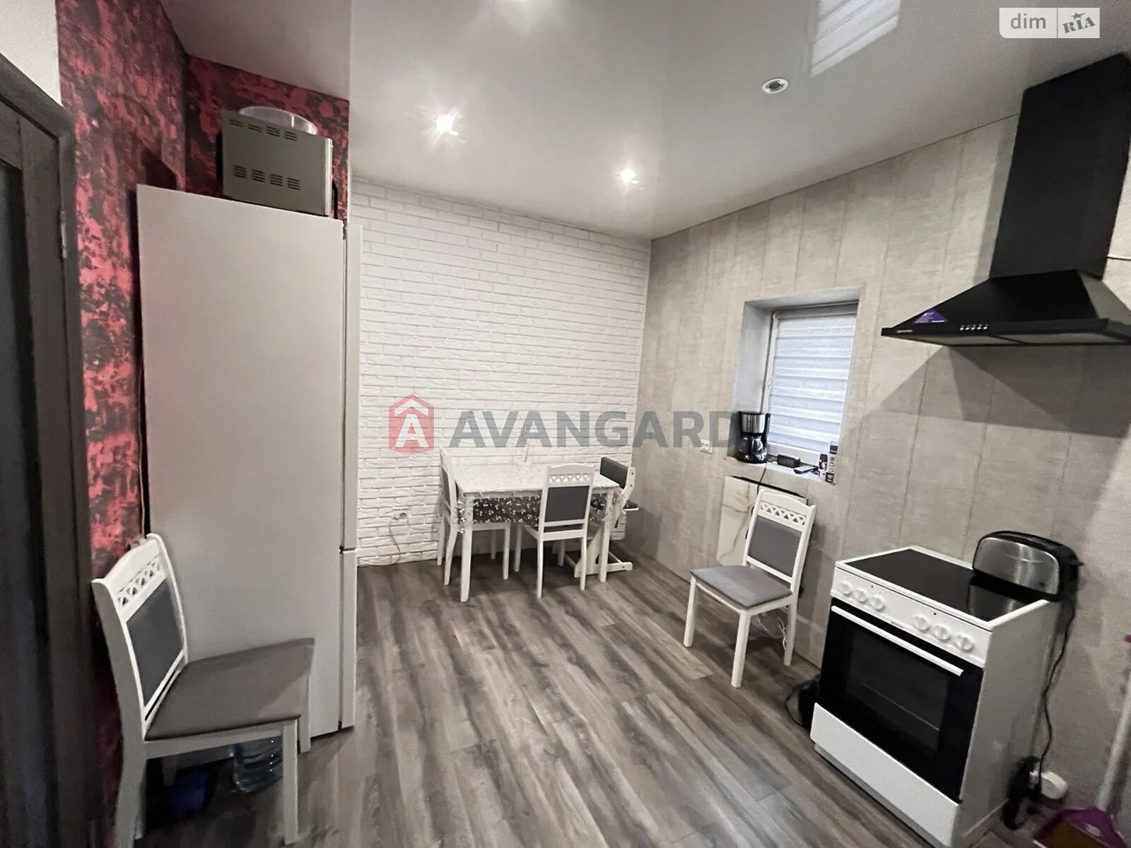 Продается одноэтажный дом 63 кв. м с камином, цена: 35000 $ - фото 1