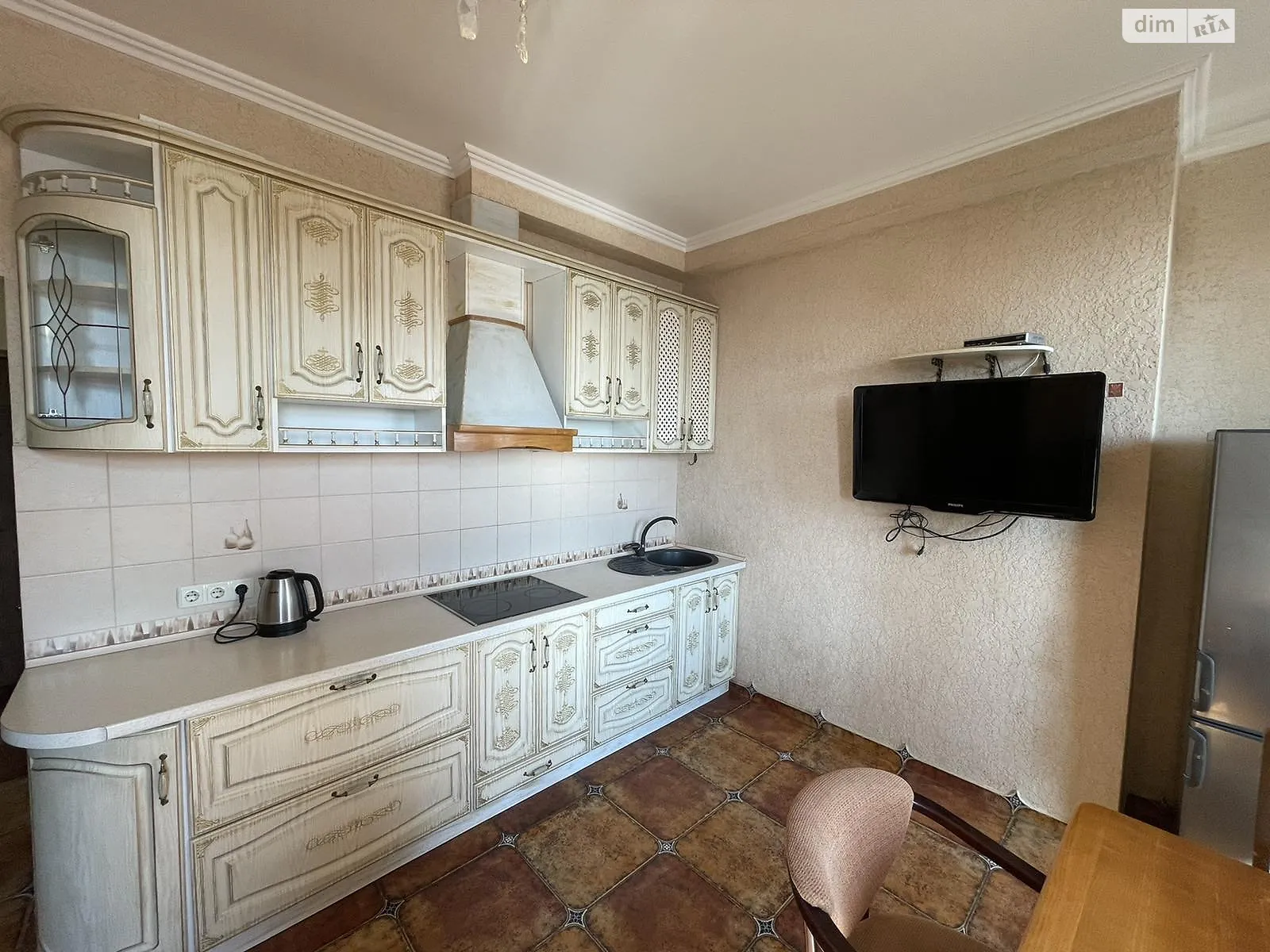 Продается 3-комнатная квартира 47 кв. м в Одессе, ул. Базарная - фото 1