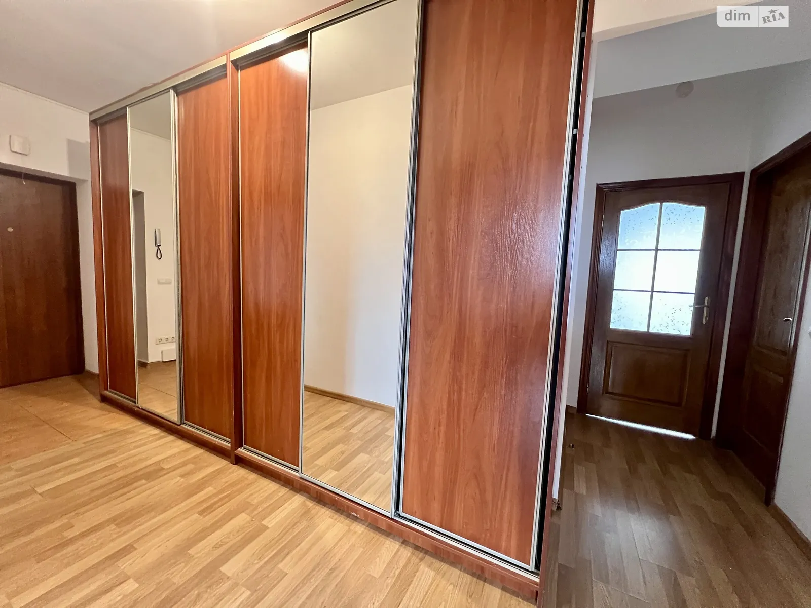 Продається 2-кімнатна квартира 74 кв. м у Івано-Франківську, вул. Стуса Василя - фото 1