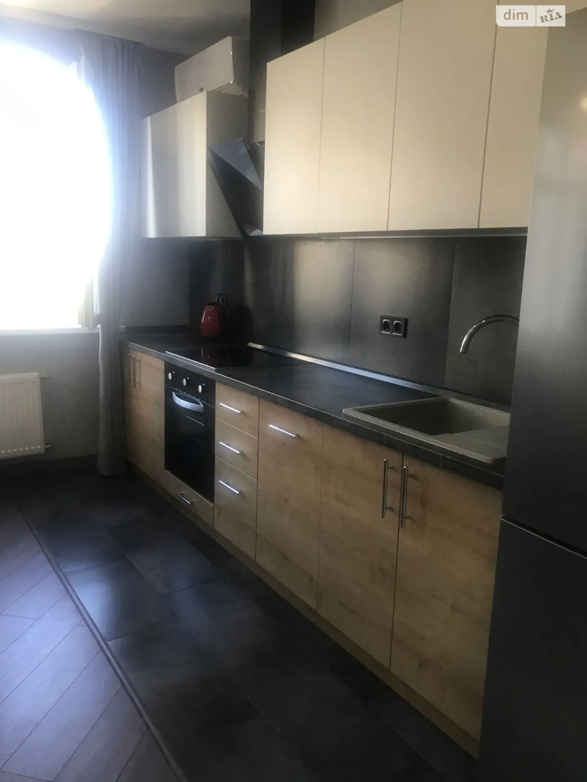Продается 1-комнатная квартира 41 кв. м в Одессе, ул. Генуэзская - фото 1