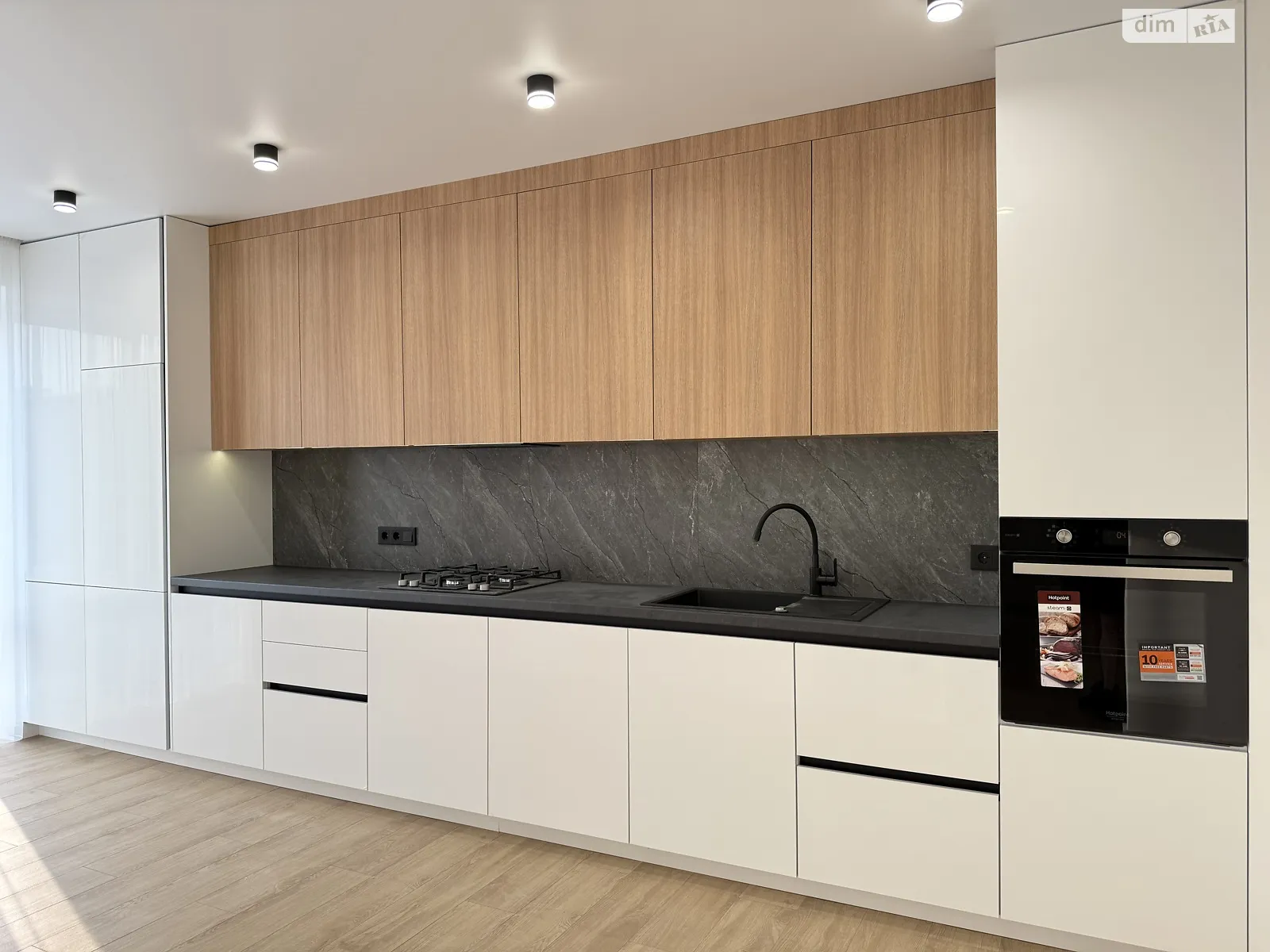 Продается 2-комнатная квартира 59 кв. м в Ровно, цена: 95000 $ - фото 1