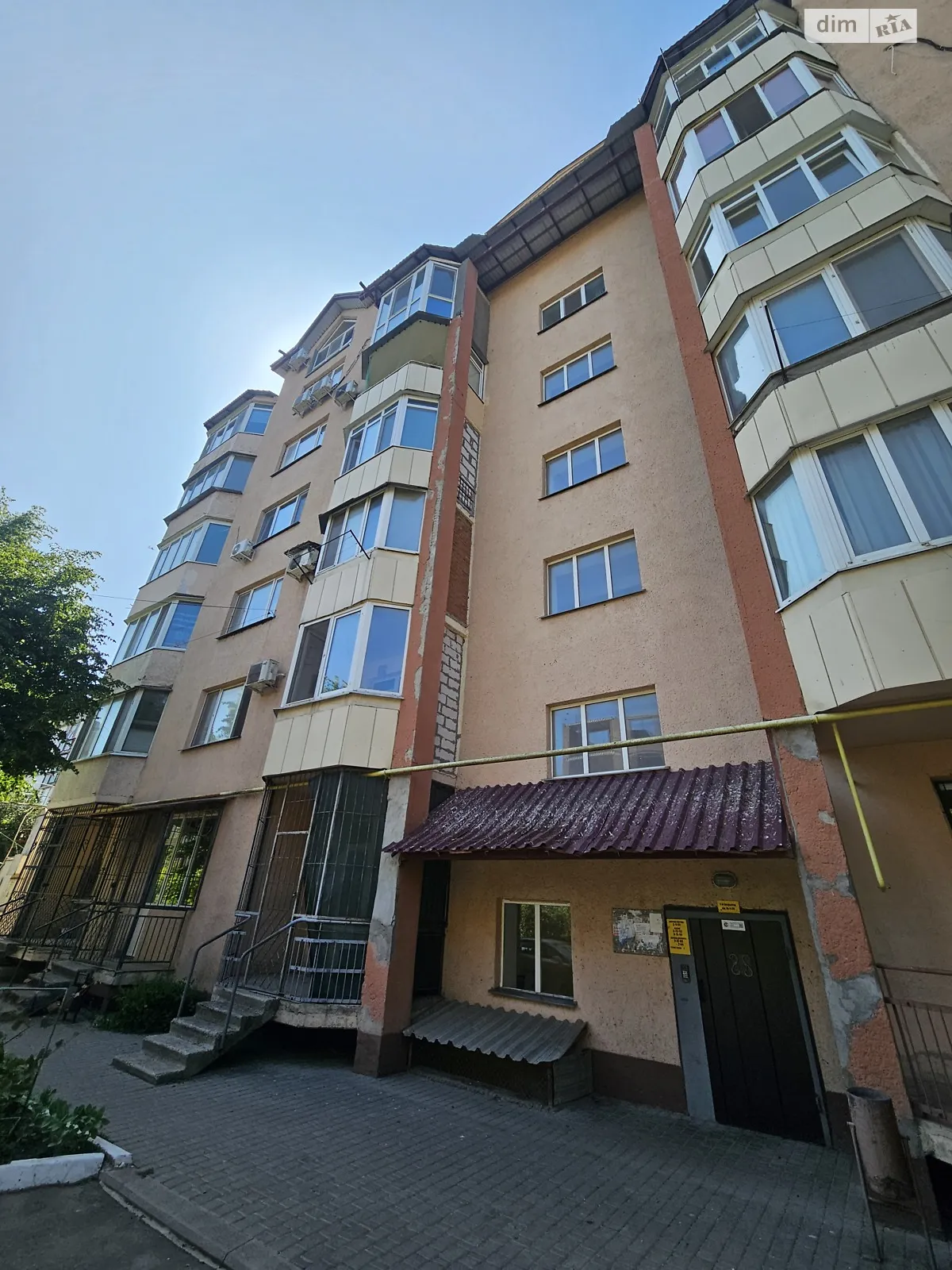 Продається 2-кімнатна квартира 82 кв. м у Великодолинському, вул. Одеська, 9 - фото 1