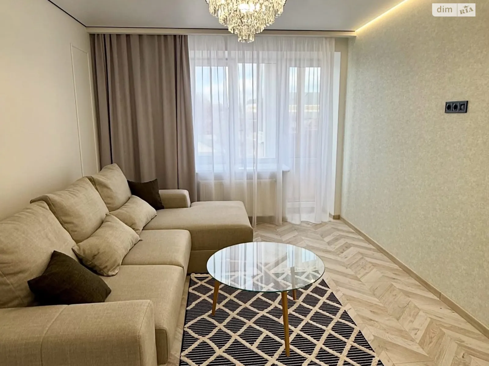 3-кімнатна квартира 98 кв. м у Тернополі, вул. Курбаса Леся, 10 - фото 1