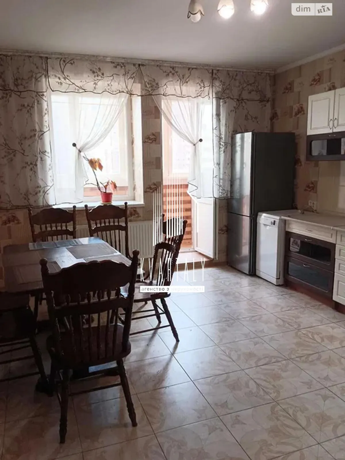 Здається в оренду 3-кімнатна квартира 122 кв. м у Києві, вул. Голосіївська, 13 - фото 1