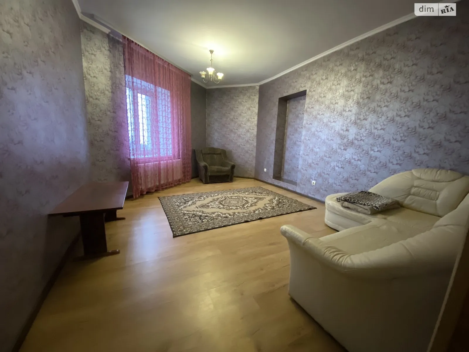 Сдается в аренду 2-комнатная квартира 60 кв. м в Ровно, ул. Богоявленская, 30 - фото 1