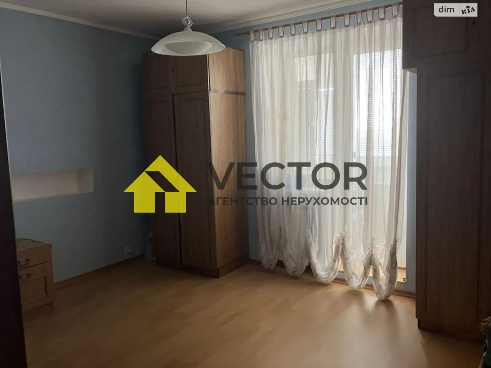 Продается 3-комнатная квартира 70 кв. м в Полтаве, цена: 64000 $ - фото 1