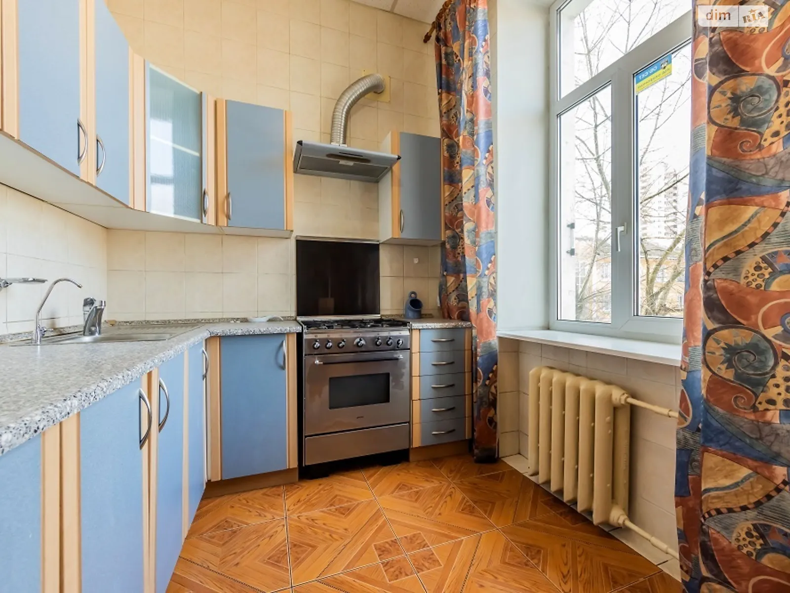 Продается 4-комнатная квартира 82.7 кв. м в Киеве, ул. Алма-Атинская, 99/2 - фото 1