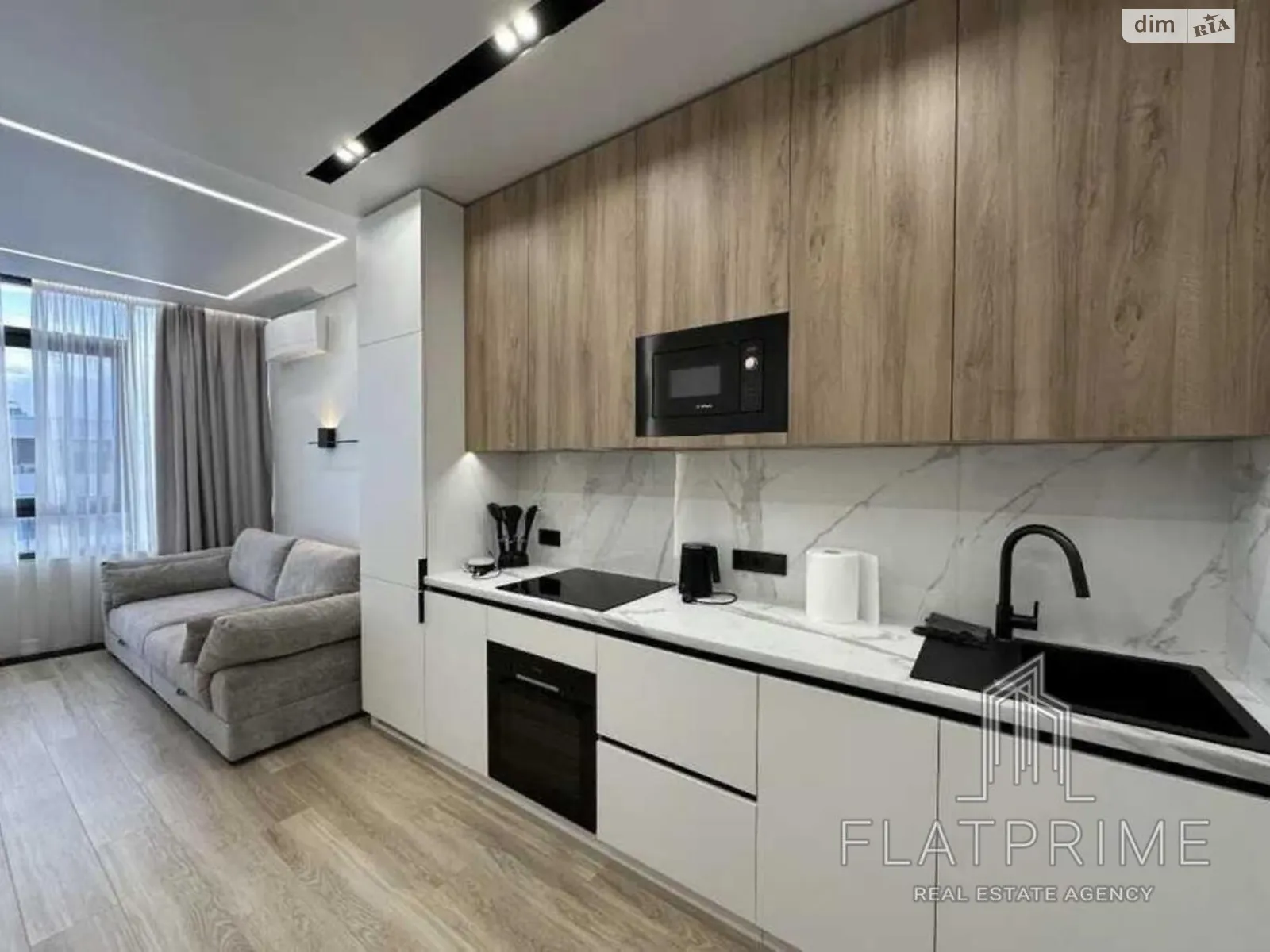 Продается 1-комнатная квартира 40 кв. м в Киеве, ул. Всеволода Змиенко - фото 1