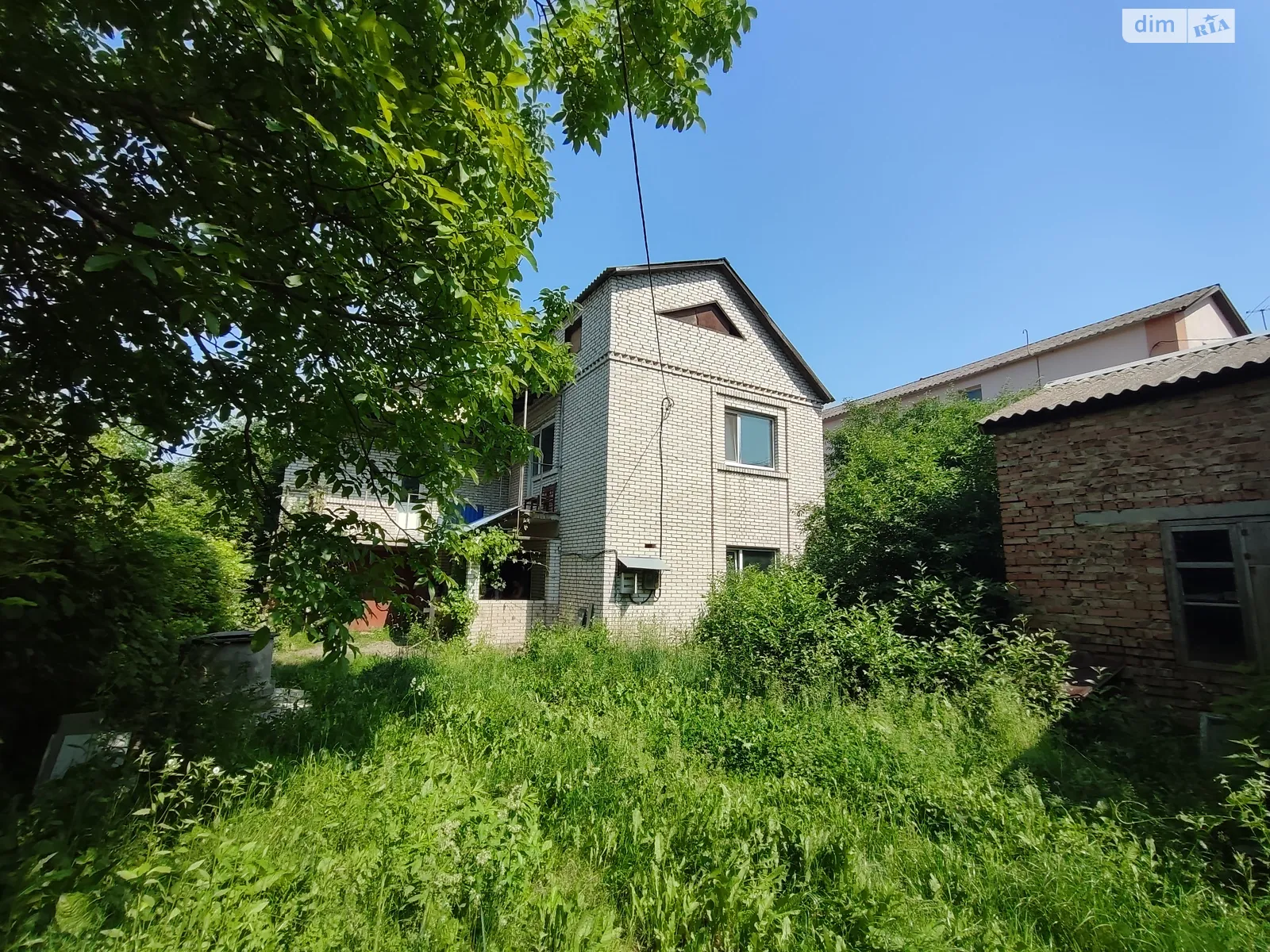 Продается дом на 2 этажа 260 кв. м с подвалом, цена: 230000 $ - фото 1