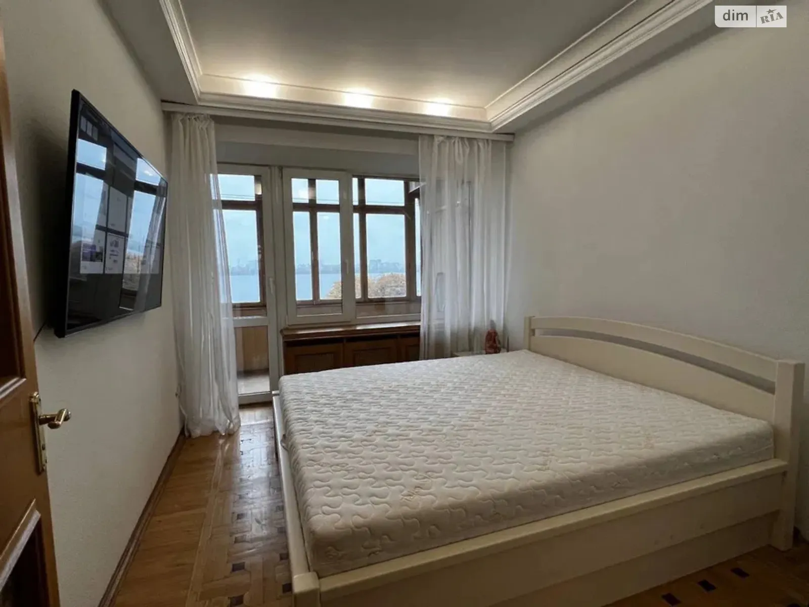 Продається 4-кімнатна квартира 75 кв. м у Дніпрі, вул. Січеславська Набережна, 37 - фото 1
