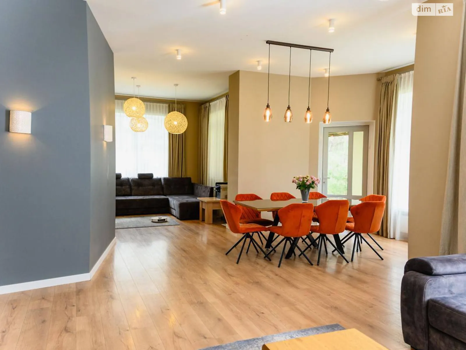 Продается дом на 2 этажа 238.7 кв. м с беседкой, цена: 220000 $ - фото 1