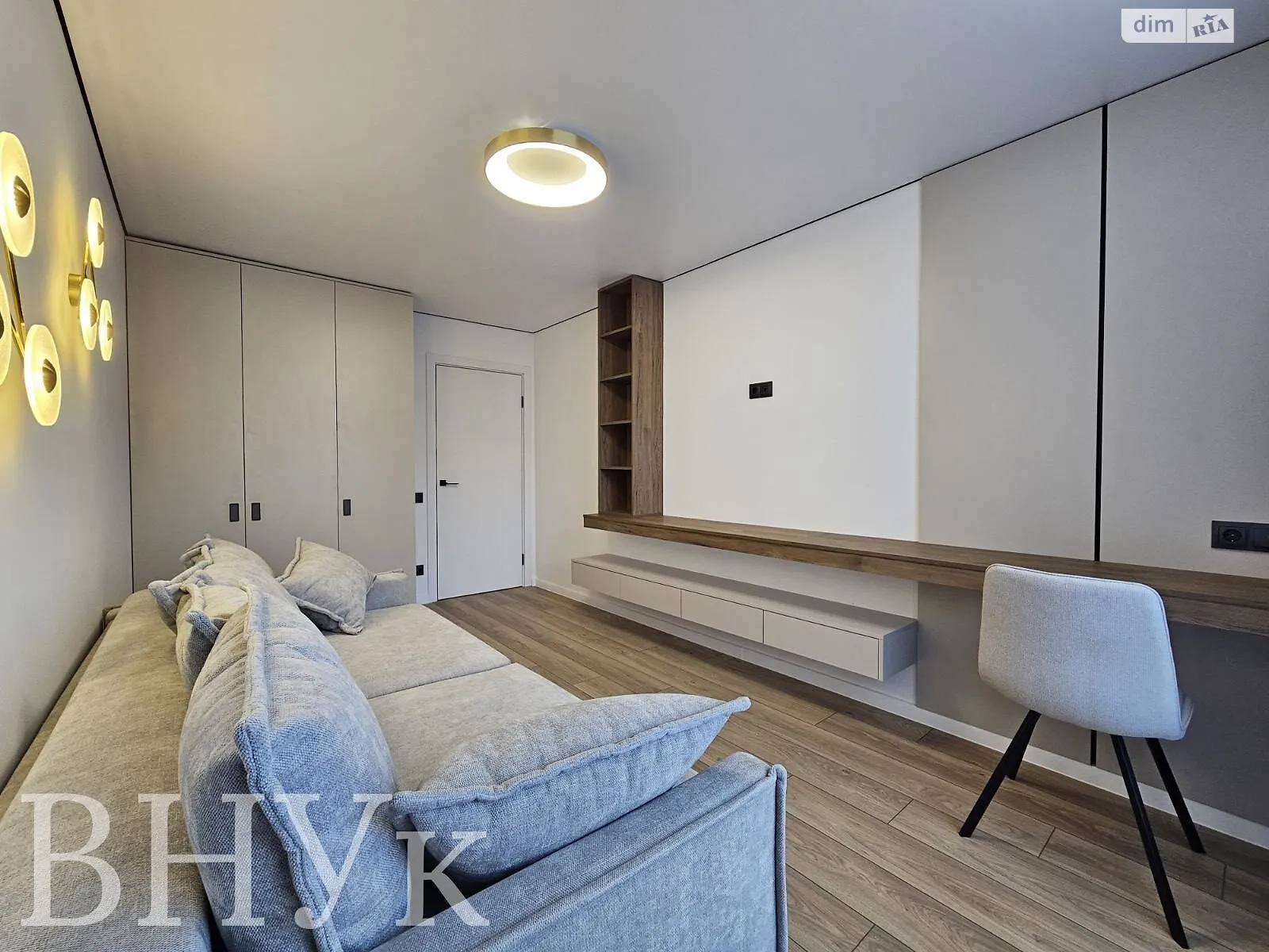 2-кімнатна квартира 69 кв. м у Тернополі, вул. Вербицького Михайла - фото 1