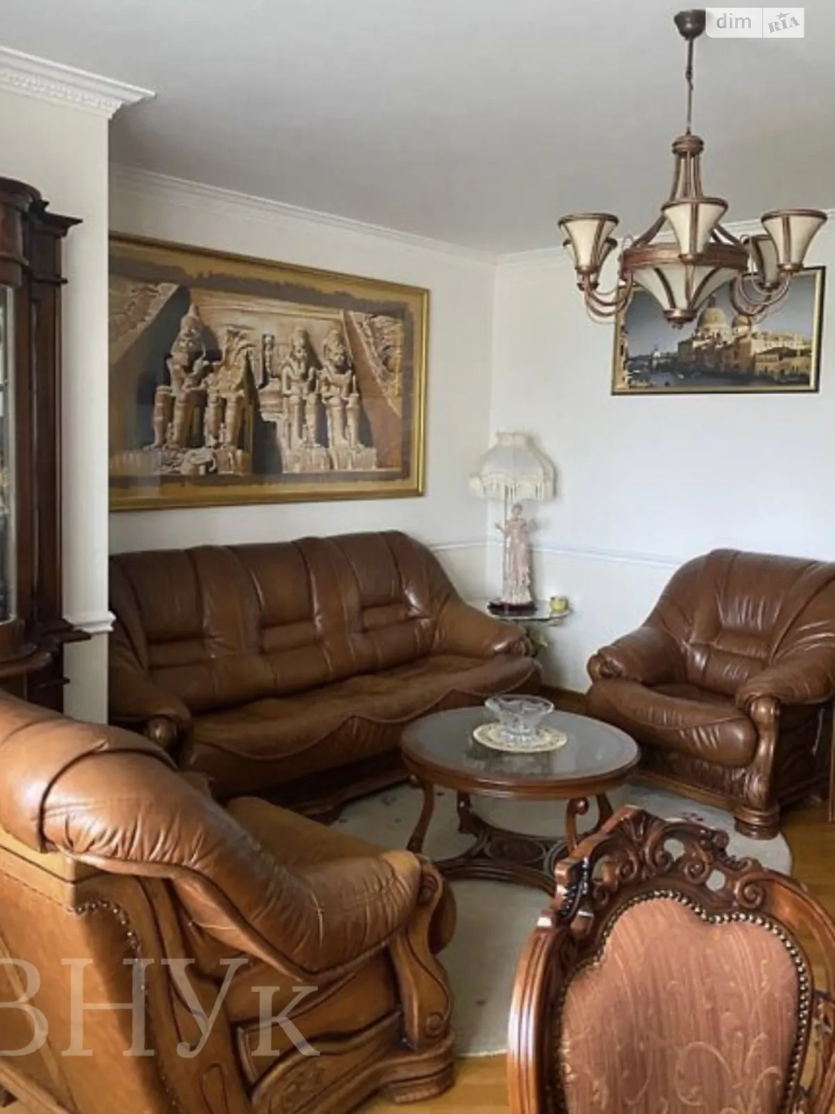 3-кімнатна квартира 92 кв. м у Тернополі, вул. Барвінських Родини - фото 1