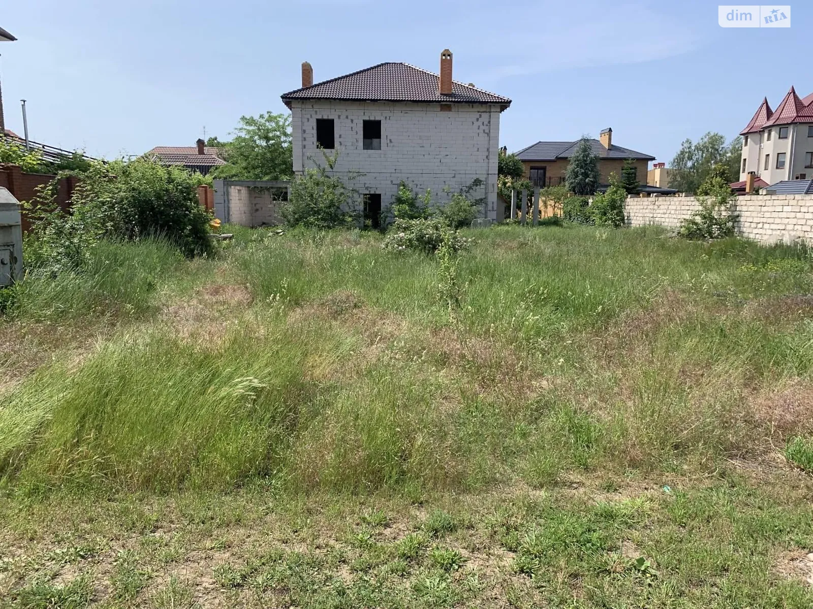 Продается дом на 2 этажа 200 кв. м с беседкой, цена: 85000 $ - фото 1