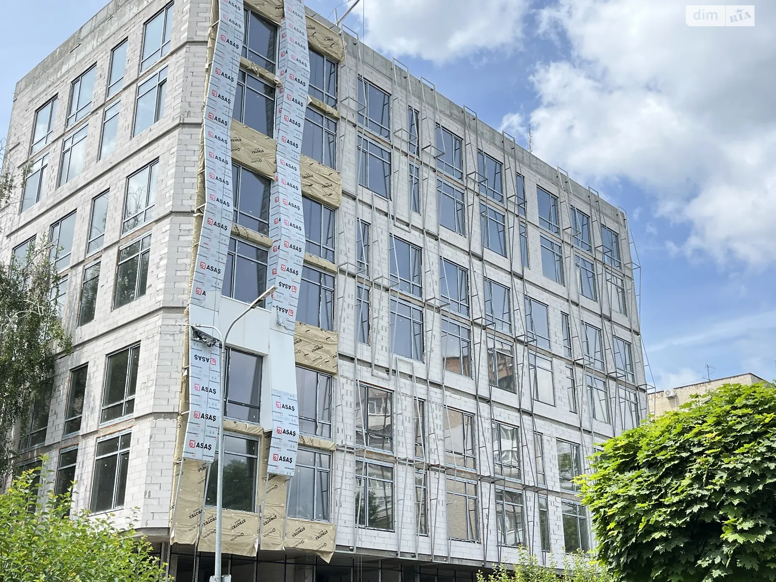 Продается 1-комнатная квартира 48 кв. м в Виннице, просп. Космонавтов, 76 - фото 1