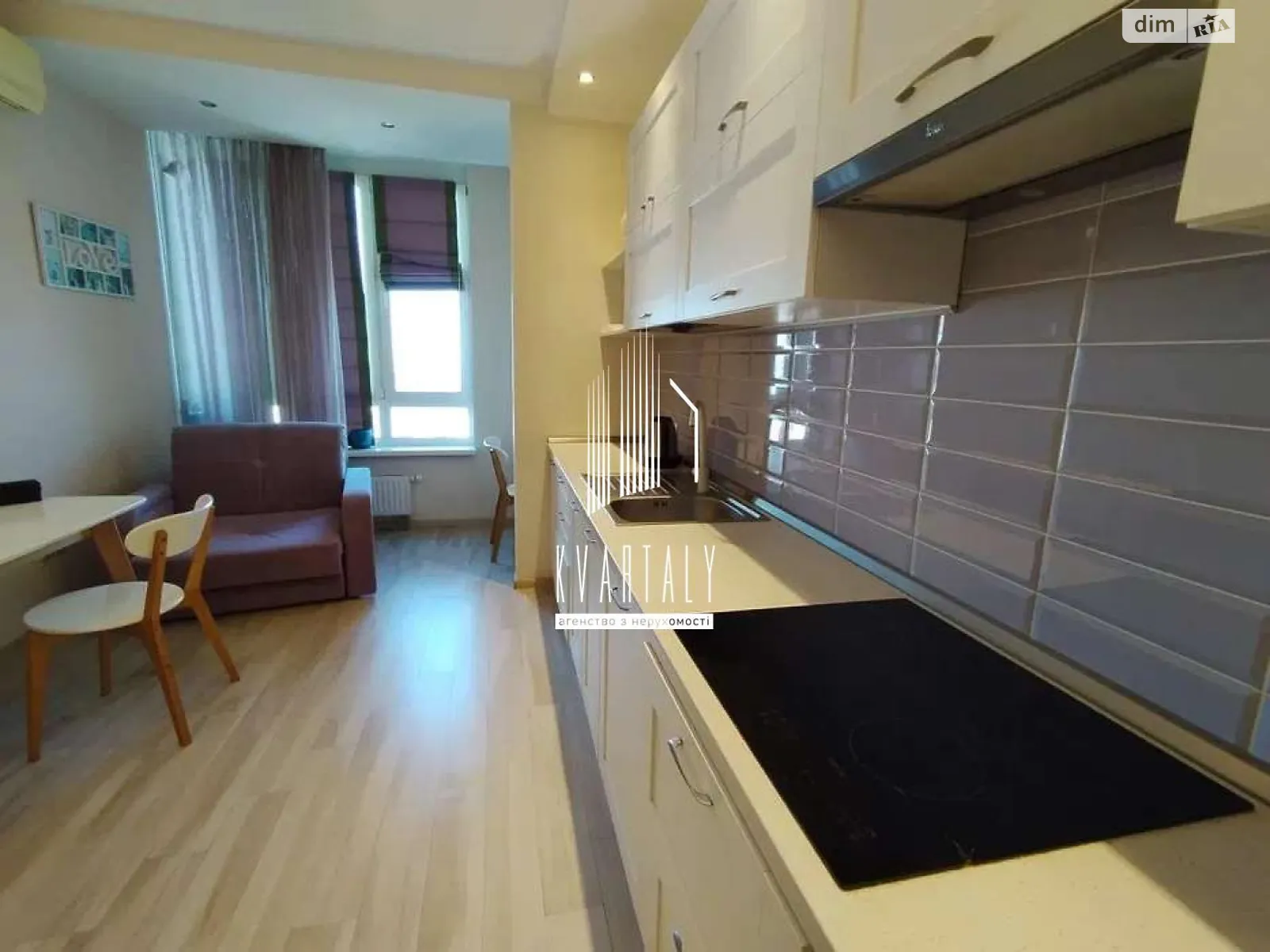 Продается 2-комнатная квартира 66 кв. м в Киеве, пер. Феодосийский, 14А - фото 1