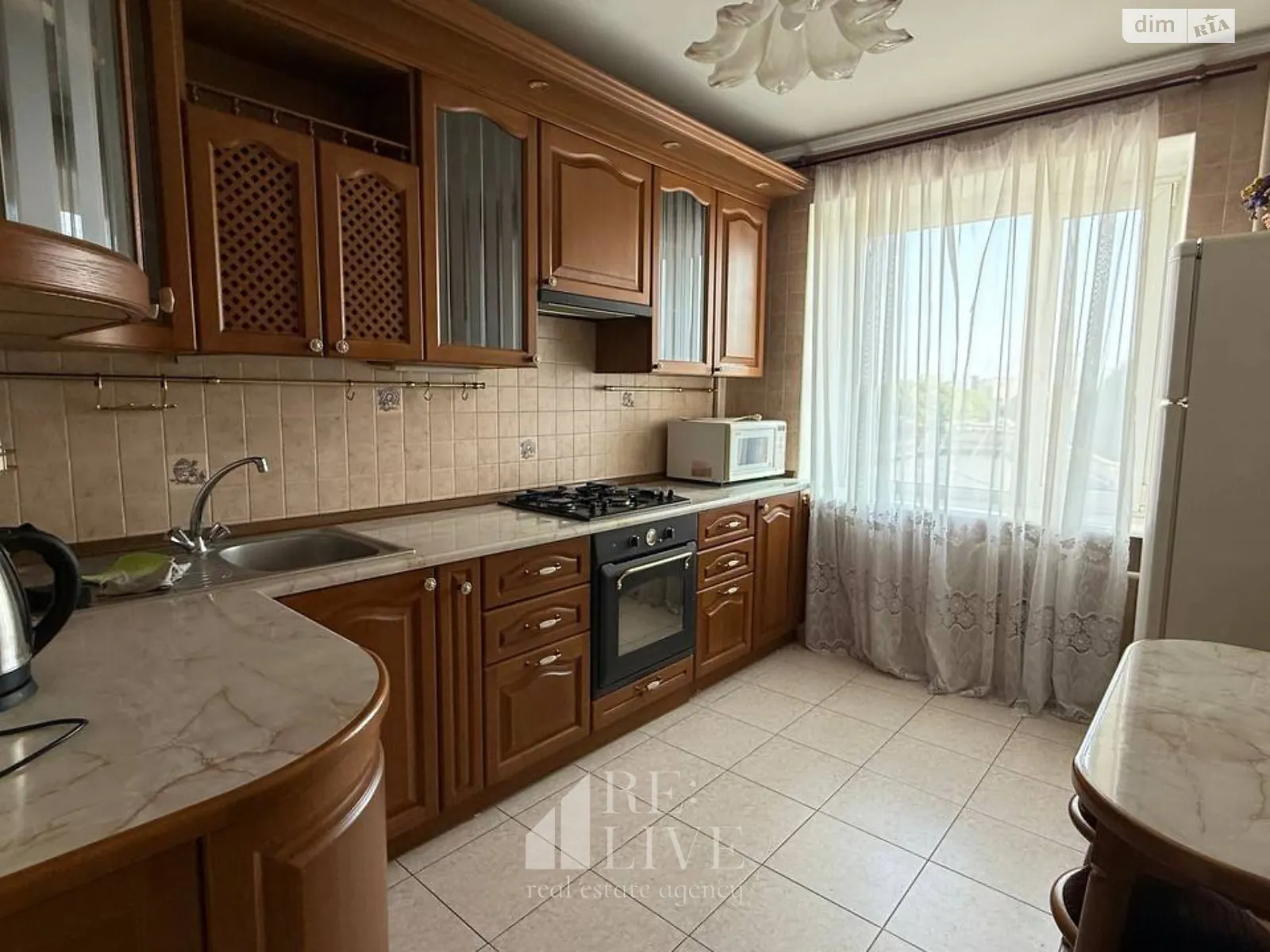 3-комнатная квартира 65 кв. м в Луцке, Киевская майд. - фото 1