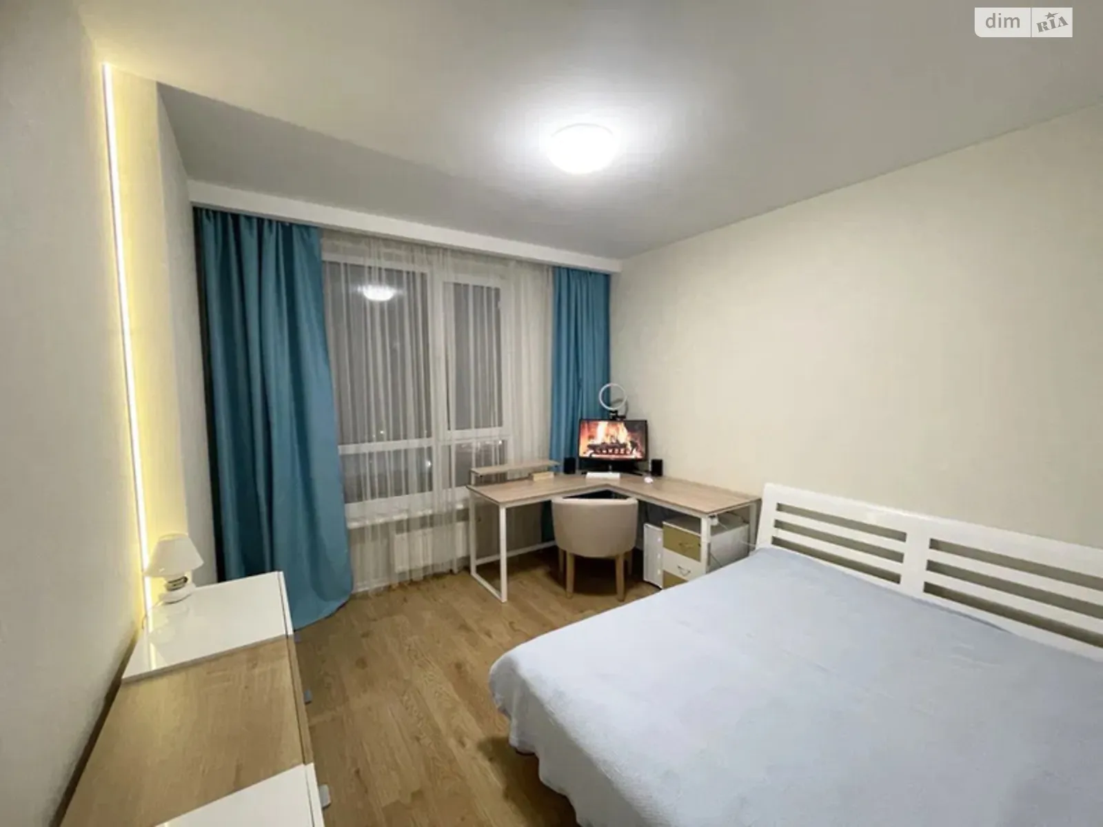 Продается 2-комнатная квартира 62 кв. м в Киеве, ул. Каменская, 6 - фото 1