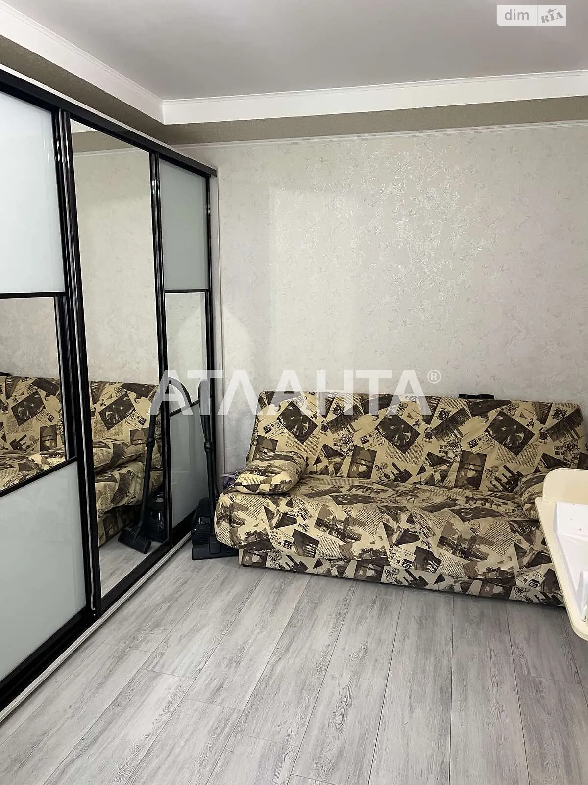 Продается 1-комнатная квартира 30 кв. м в Одессе, ул. Давида Ойстраха - фото 1