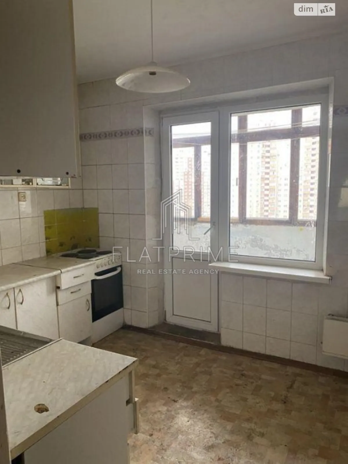 Продается 4-комнатная квартира 87 кв. м в Киеве, ул. Радунская, 46 - фото 1