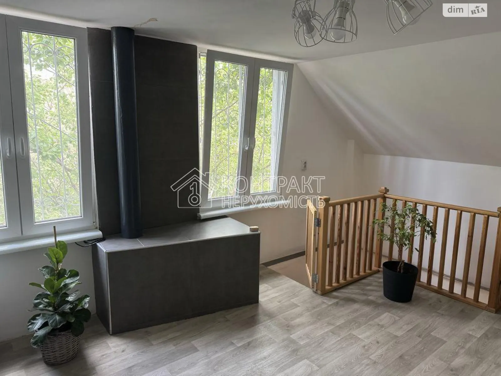 Продается дом на 2 этажа 111 кв. м с гаражом, цена: 100000 $ - фото 1