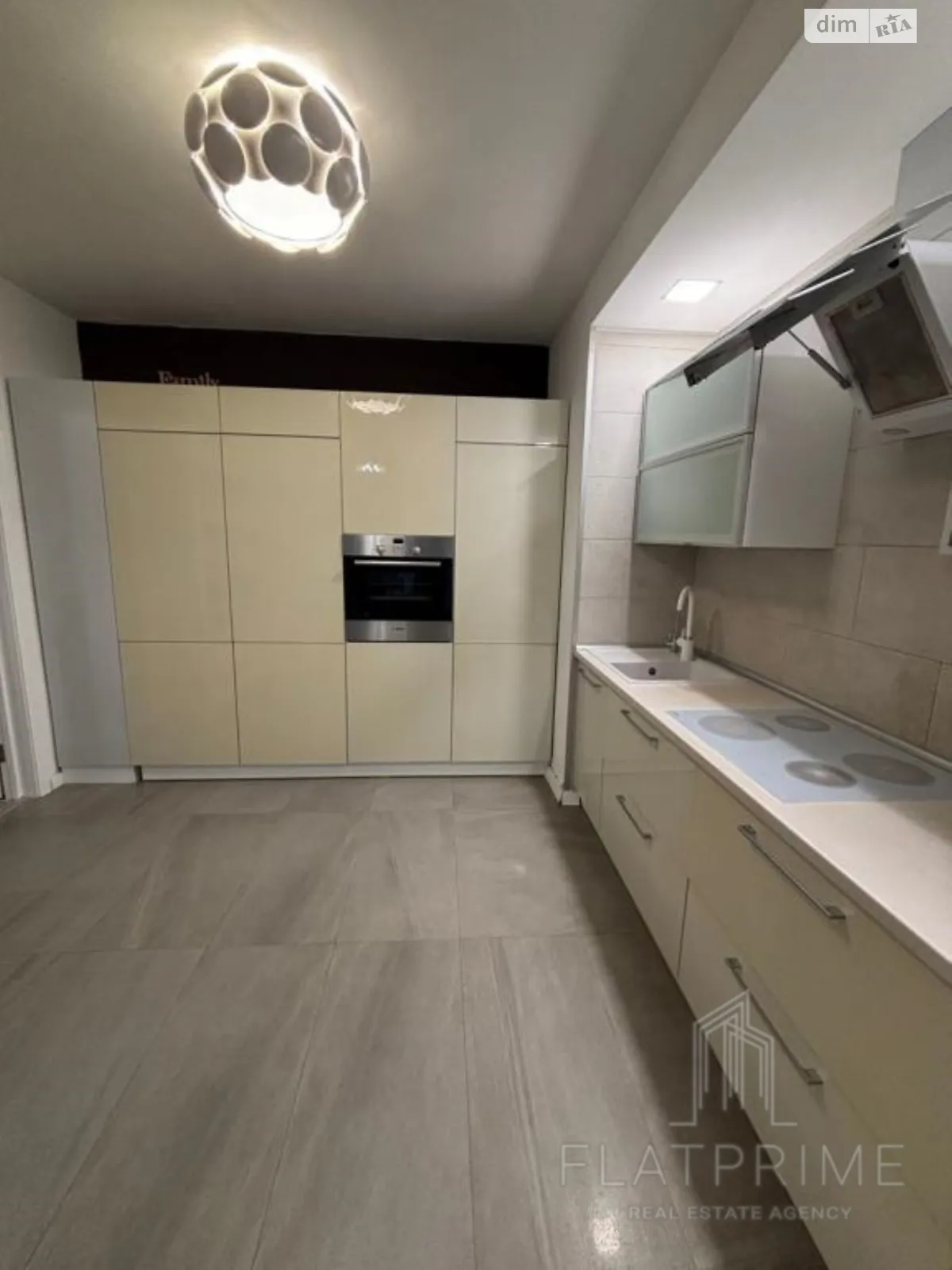 Продается 3-комнатная квартира 100 кв. м в Киеве, ул. Урловская, 38 - фото 1